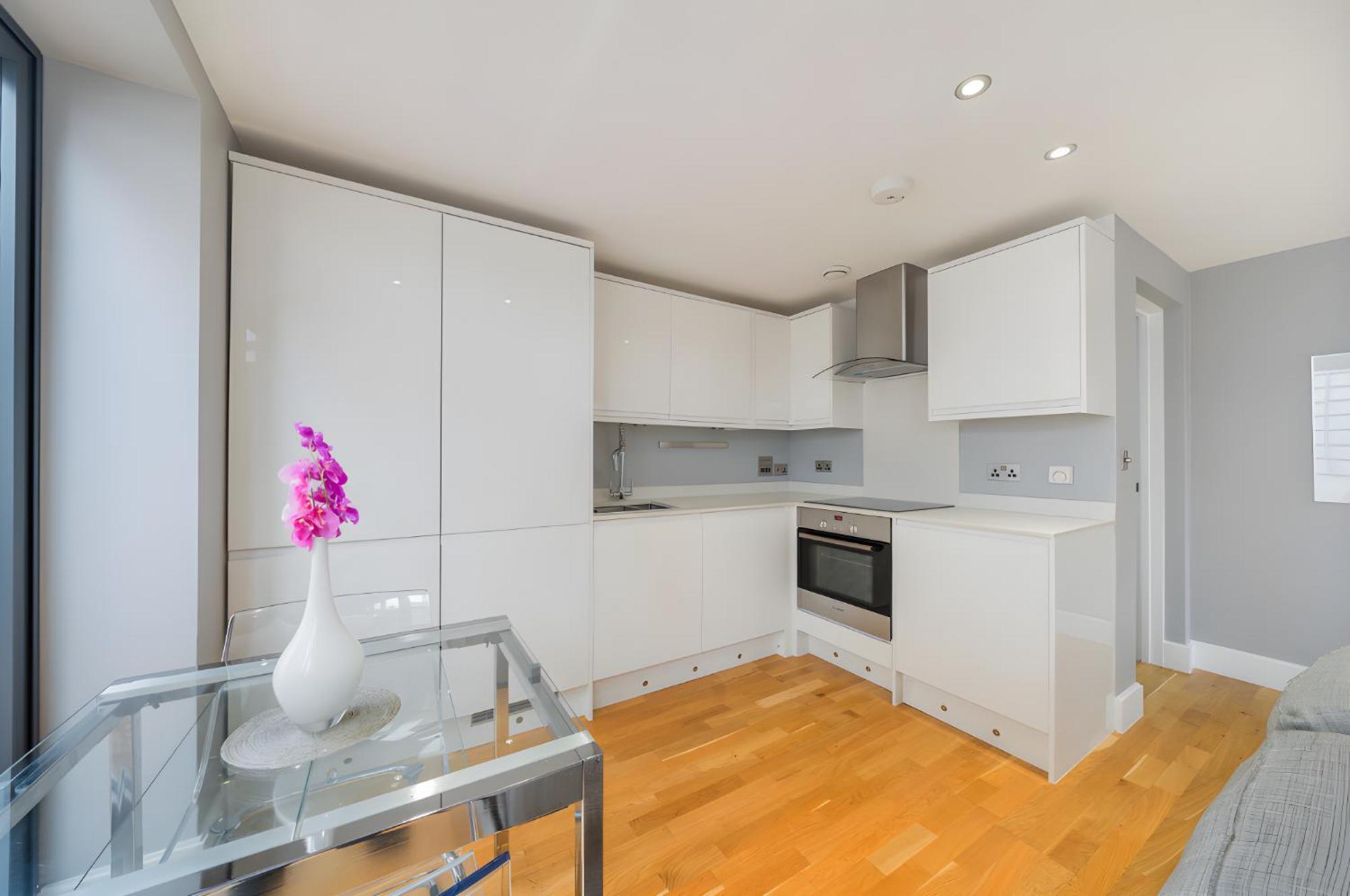 Modern Blackheath Home Лондон Екстериор снимка