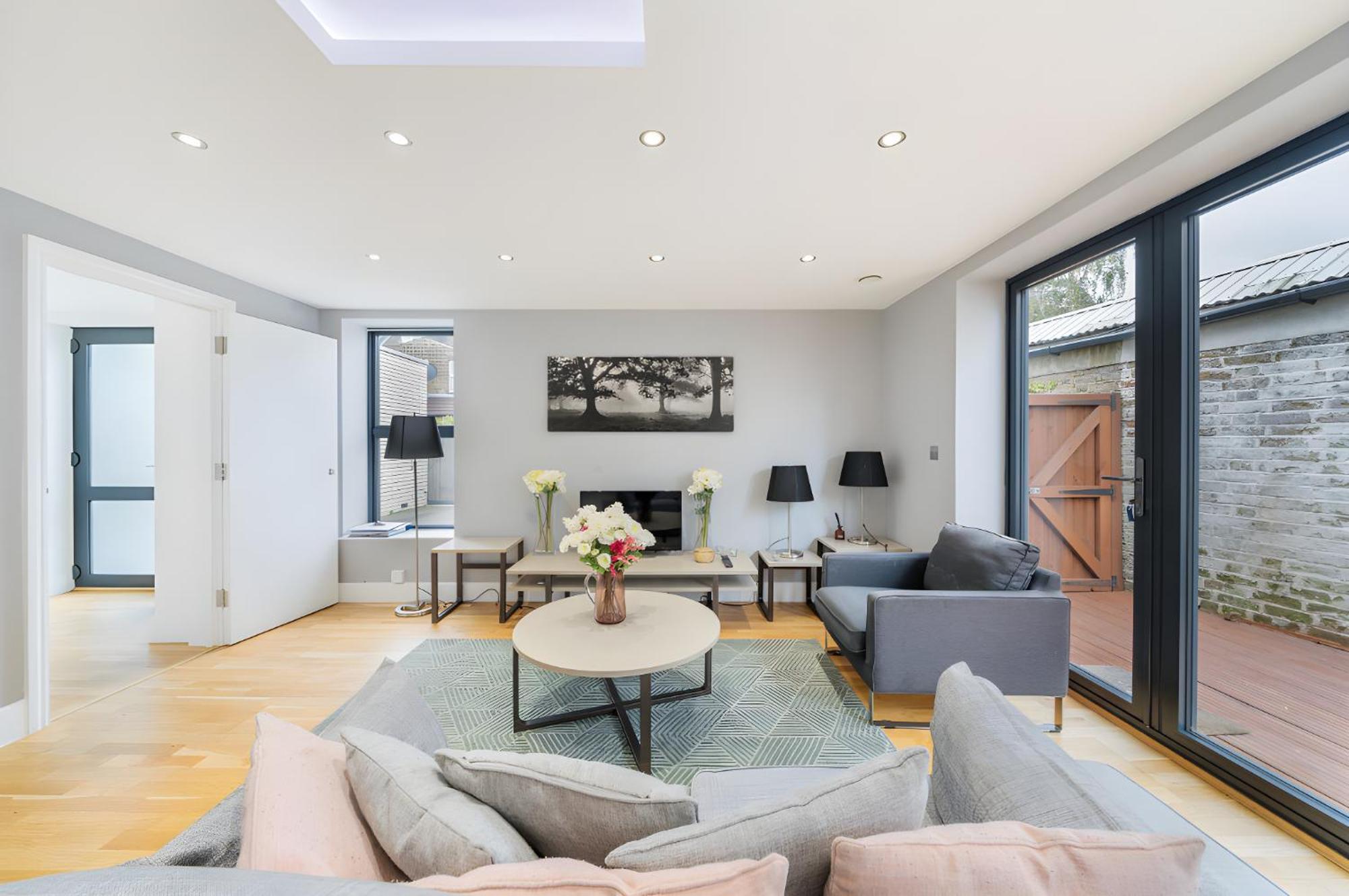 Modern Blackheath Home Лондон Екстериор снимка